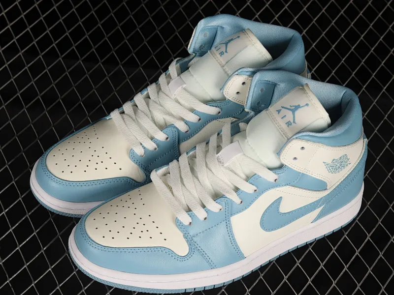 All Categories Air Jordan Jordan Series Basketball Shoes Air Jordan 1 Mid Air Jordan 1 Mid AJ1 Joe 1 North Carolina Blue Zhongbang Basketball Shoes BQ6472-141